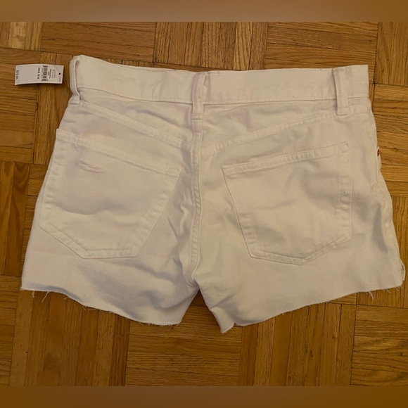 The Gap — Low Rise Stride Denim Shorts - Picture 3 of 5